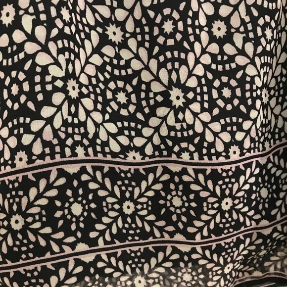 American Eagle Black Tank - Picture 5 of 8